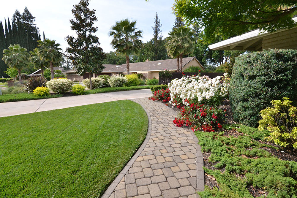 RESIDENTIAL LANDSCAPING